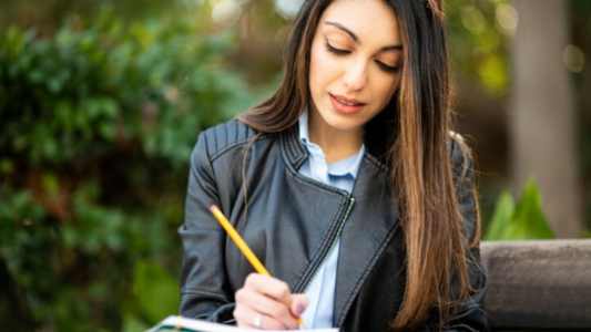 HR professional documenting a workplace conflict with same-day notes and templates